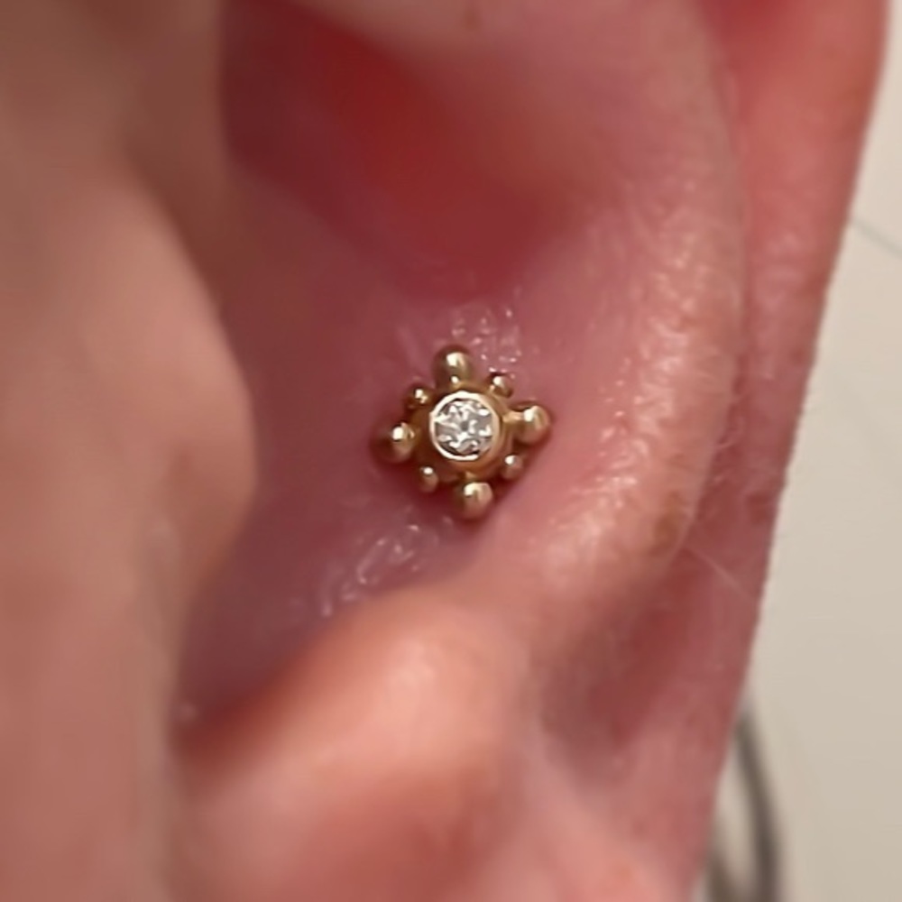Threadless End by Anatometal